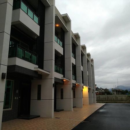 Apartamento Smile Castle Luodong Exterior foto